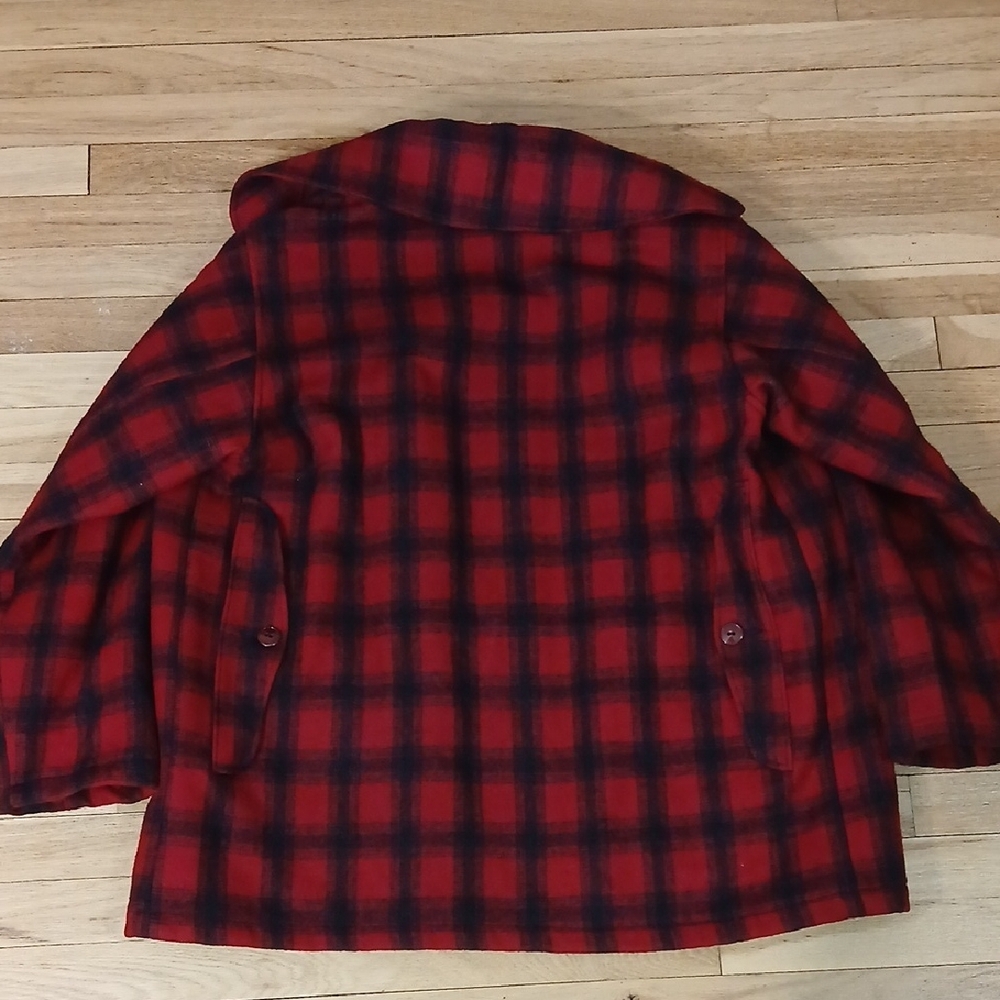 Woolrich Men's Classic Red and Black Checkered Jacket - Picture 5 of 13
